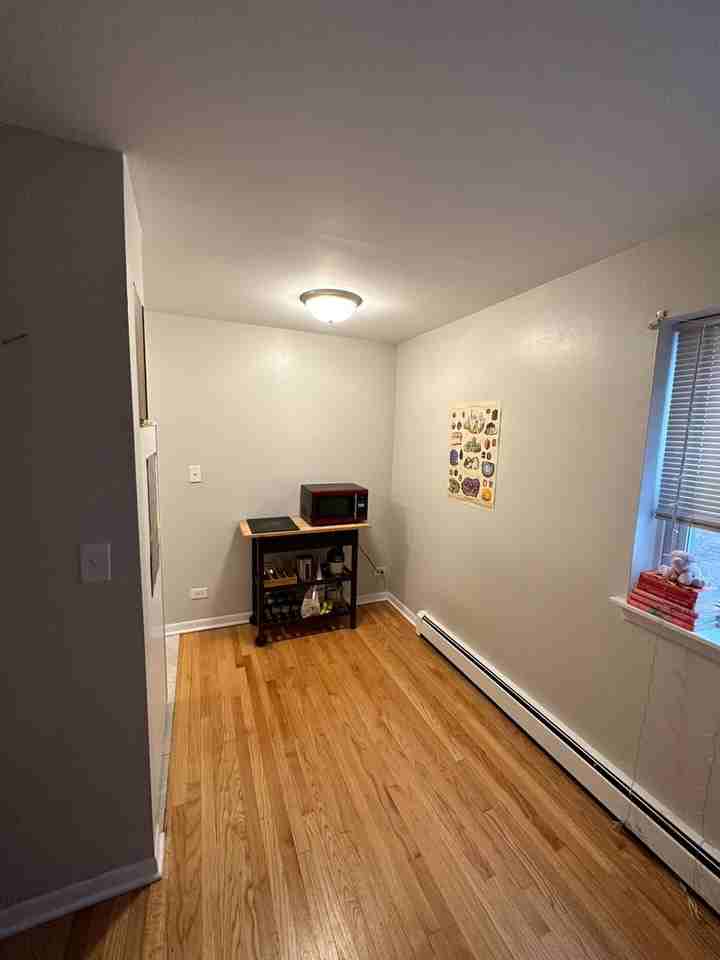 468 West Melrose - Photo 4 of 12