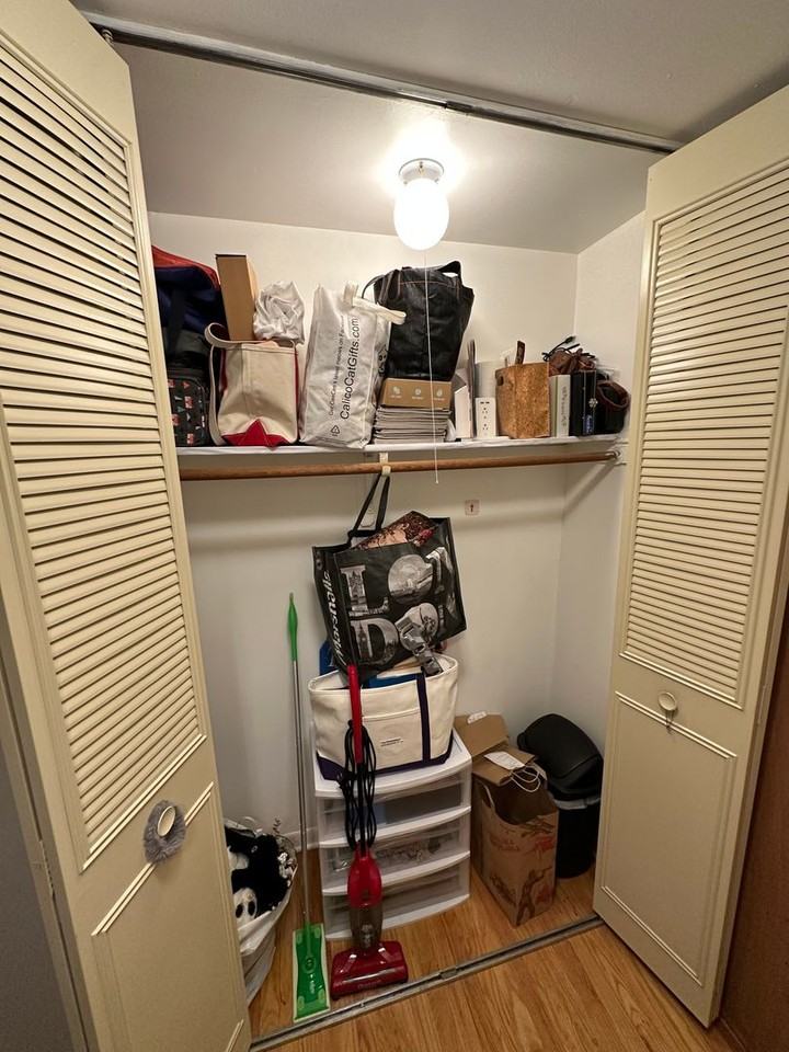 468 West Melrose - Photo 7 of 12