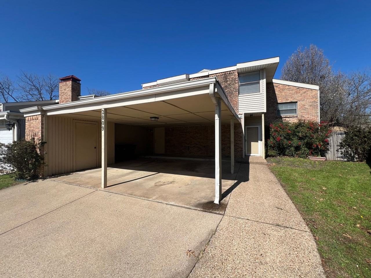 2809 Springleaf Ct - Photo 2 of 45