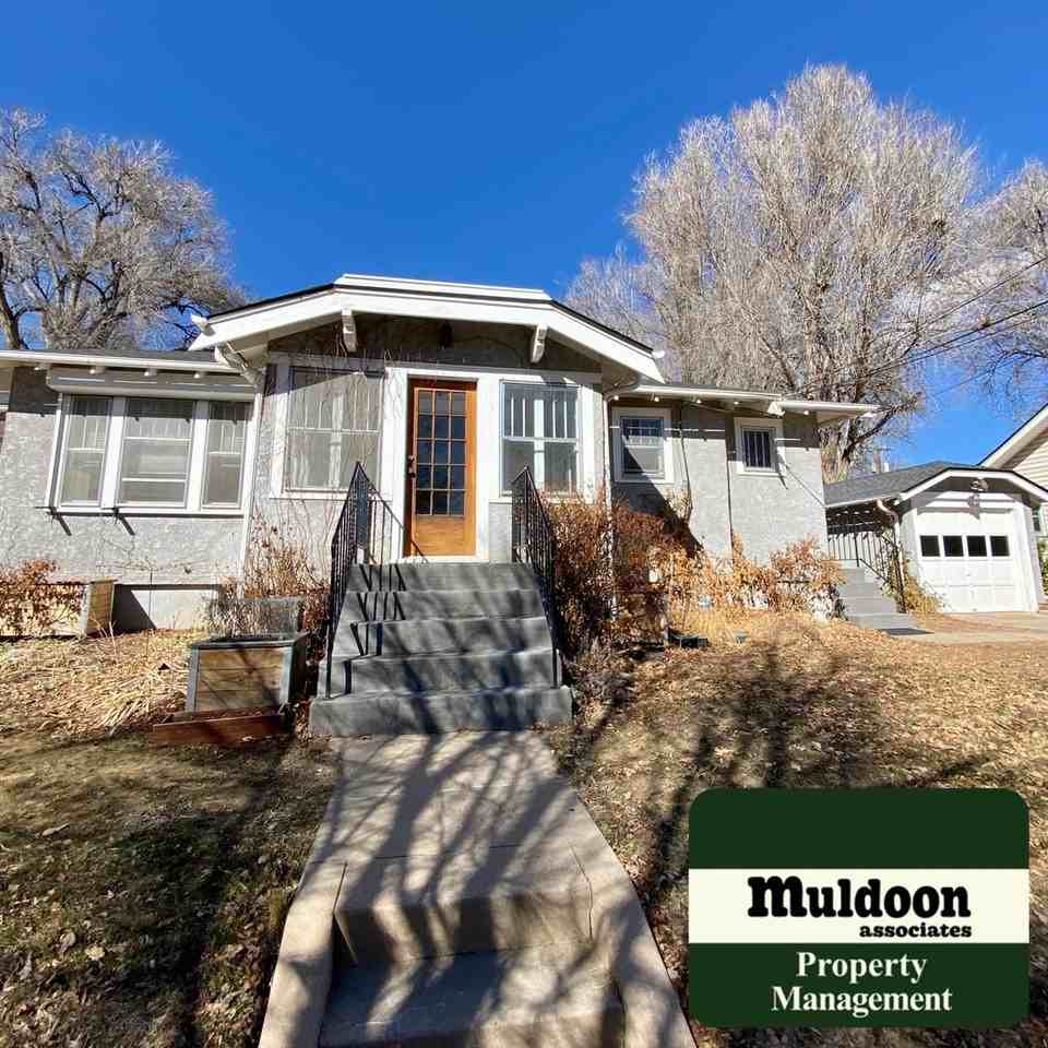 501 N Cedar St - Photo 2 of 18