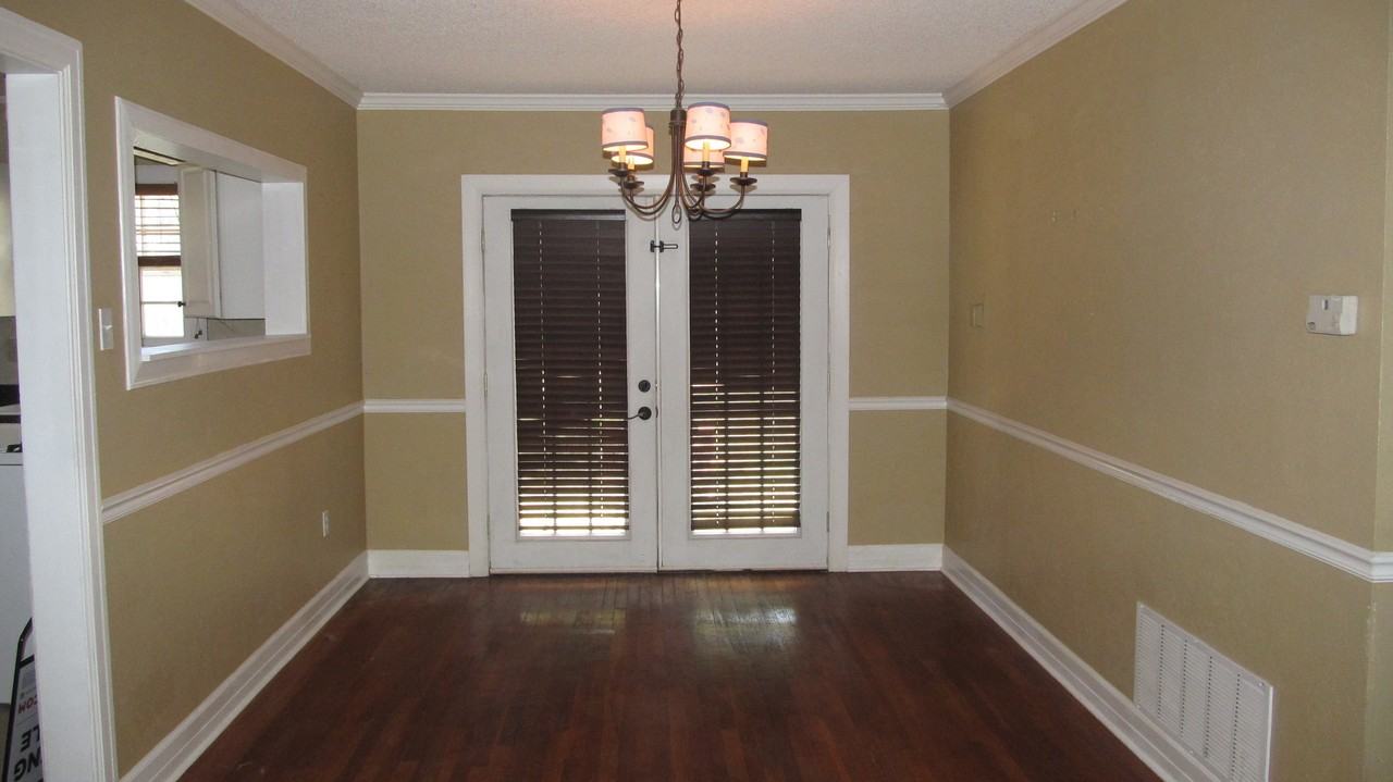 2010 23rd St - Photo 3 of 9