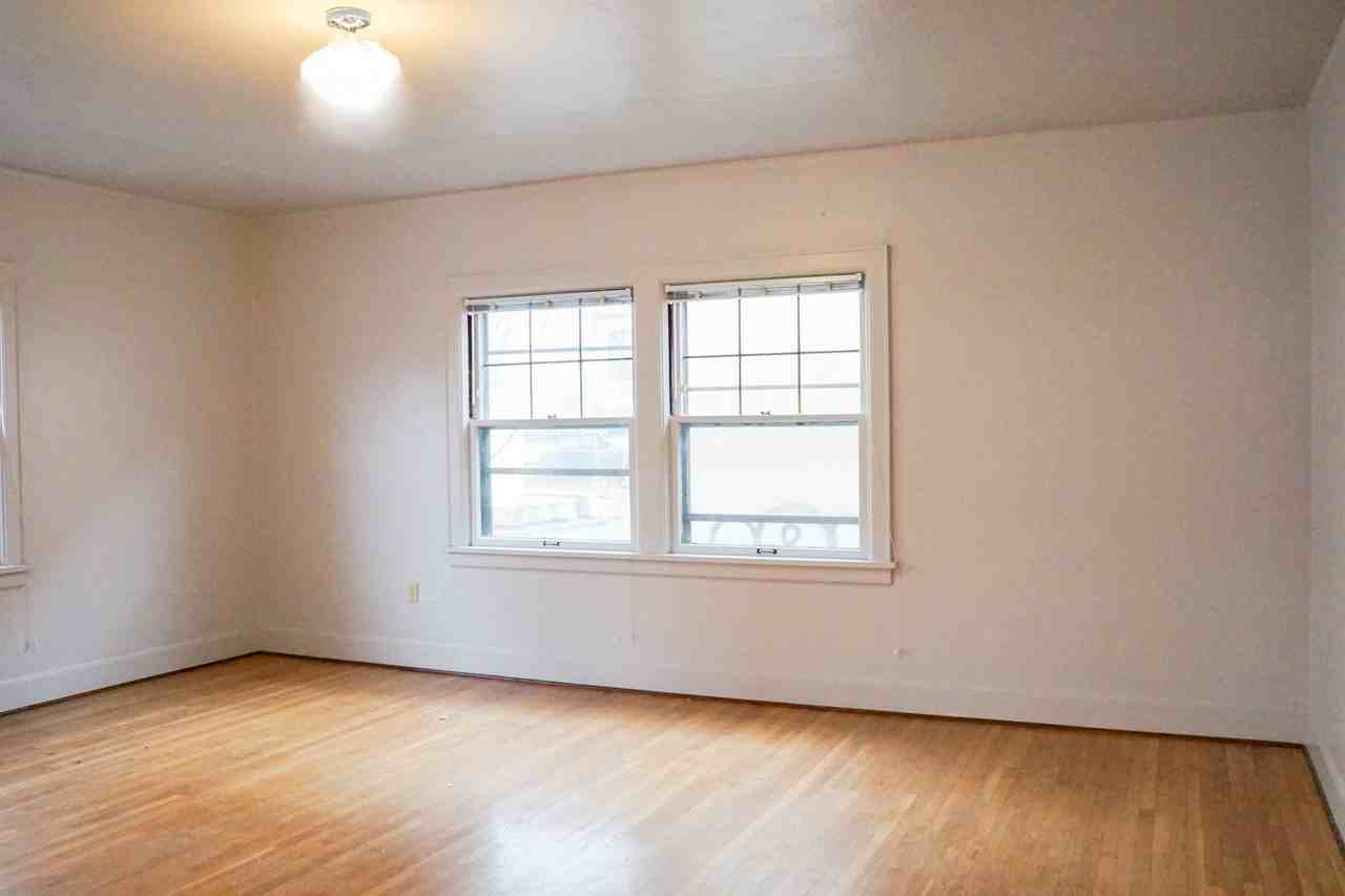 1634 Ne 41st Ave #6 - Photo 4 of 13