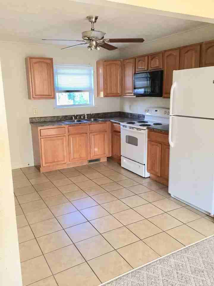 1403/1405 Moyer Lane - Photo 2 of 18