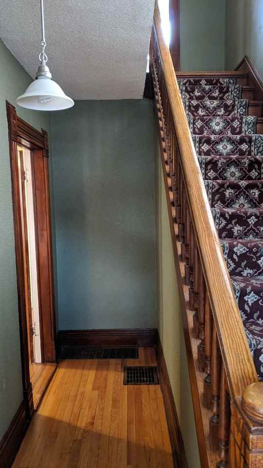 119 N Gilbert St - Photo 2 of 17