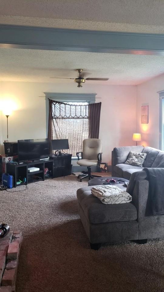 1310 Franklin St - Photo 3 of 14