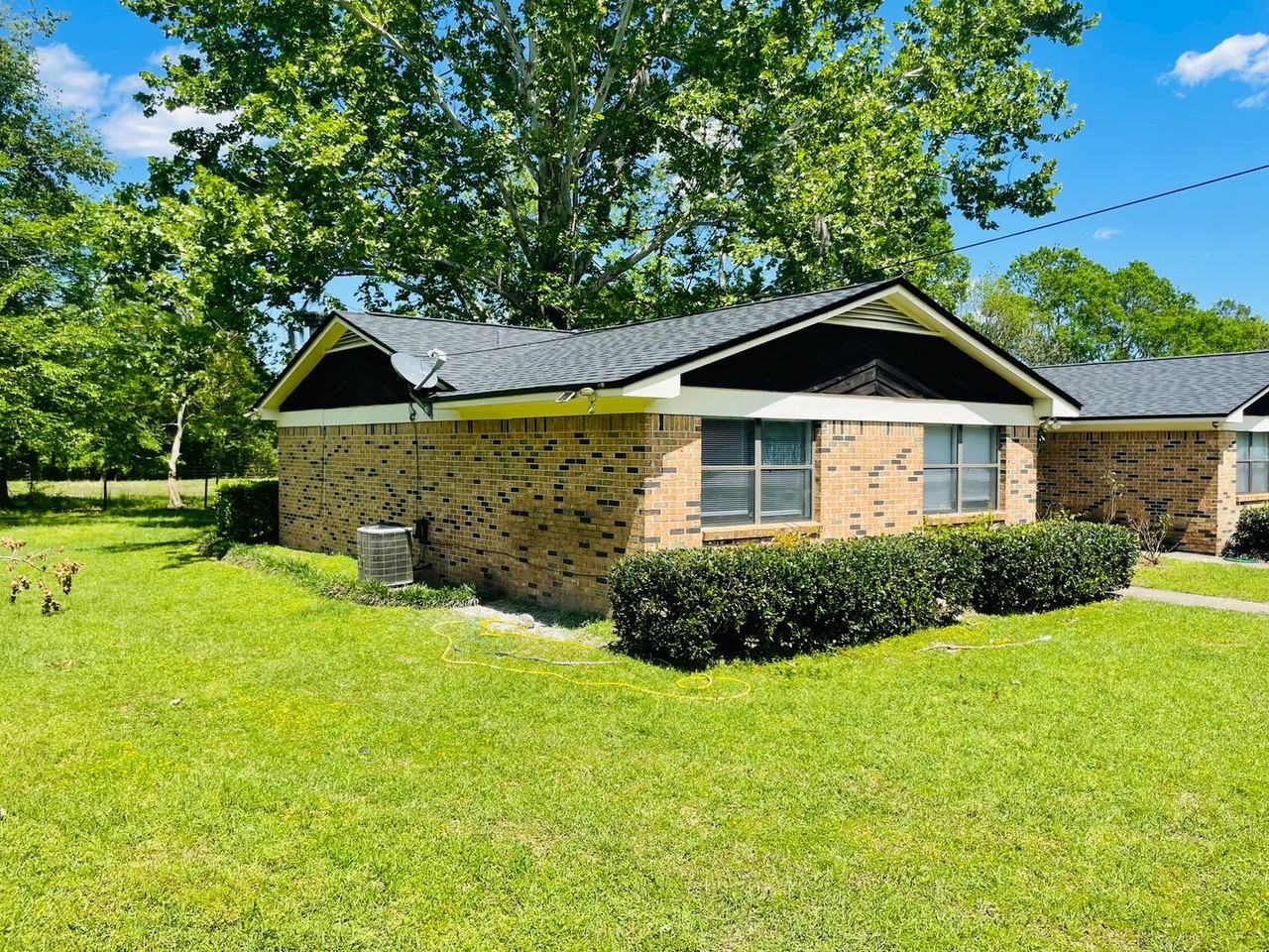 1362 Fuller Rd - Photo 5 of 30