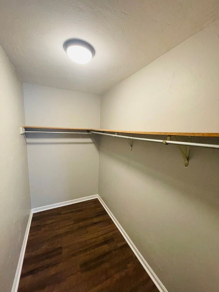 1362 Fuller Rd - Photo 4 of 30