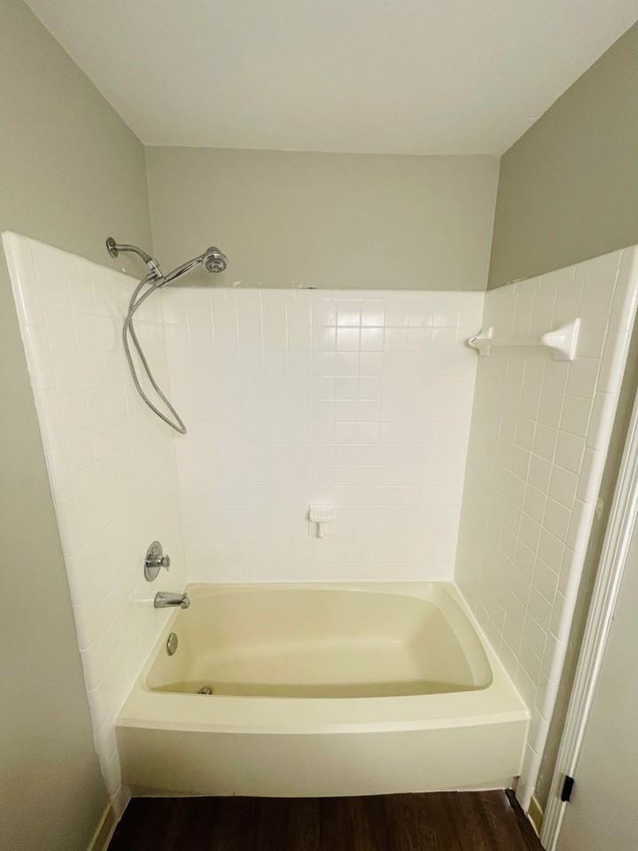 1362 Fuller Rd - Photo 3 of 30