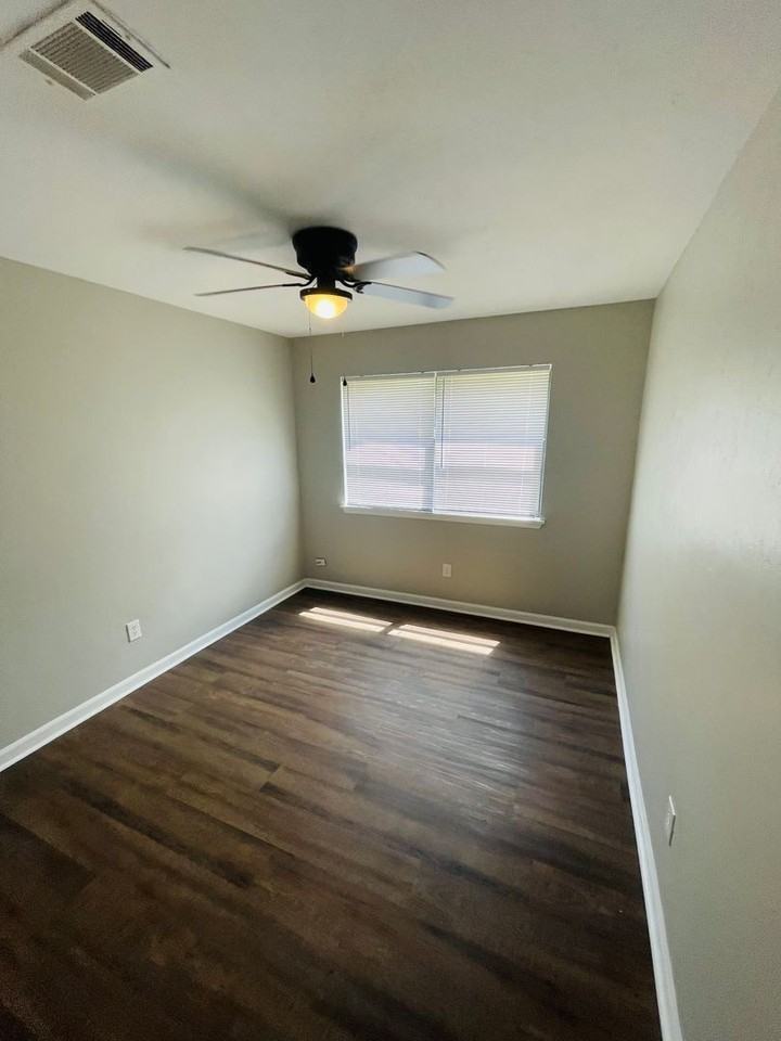 1362 Fuller Rd - Photo 2 of 30