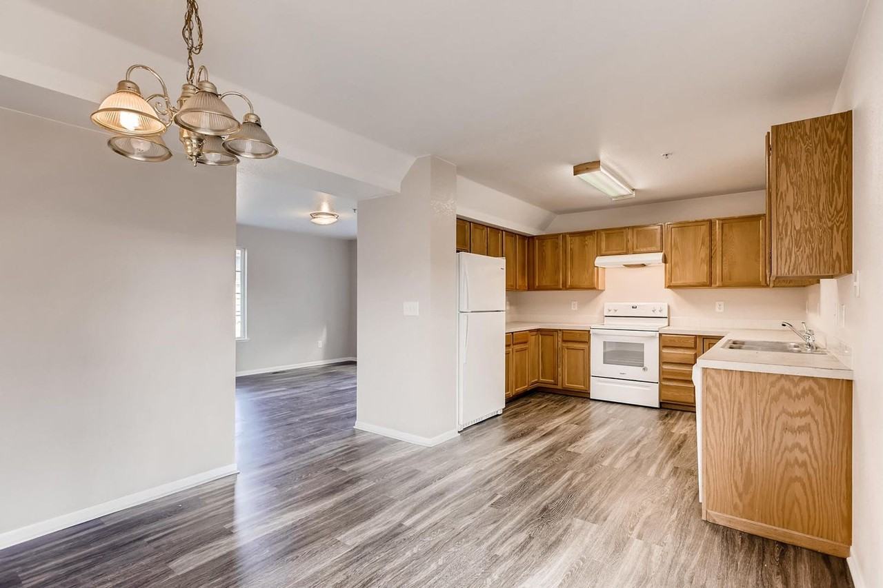 1731 Morningside Dr - Photo 2 of 23