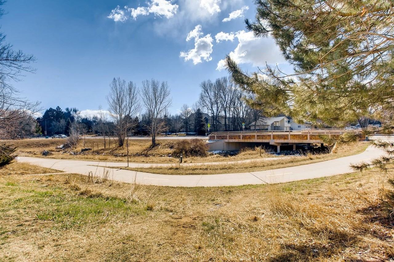 1731 Morningside Dr - Photo 3 of 23