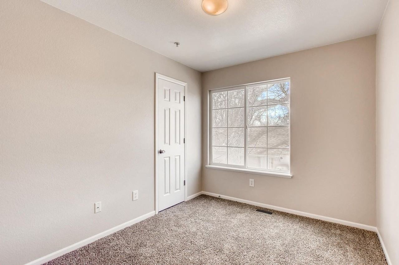 1731 Morningside Dr - Photo 5 of 23