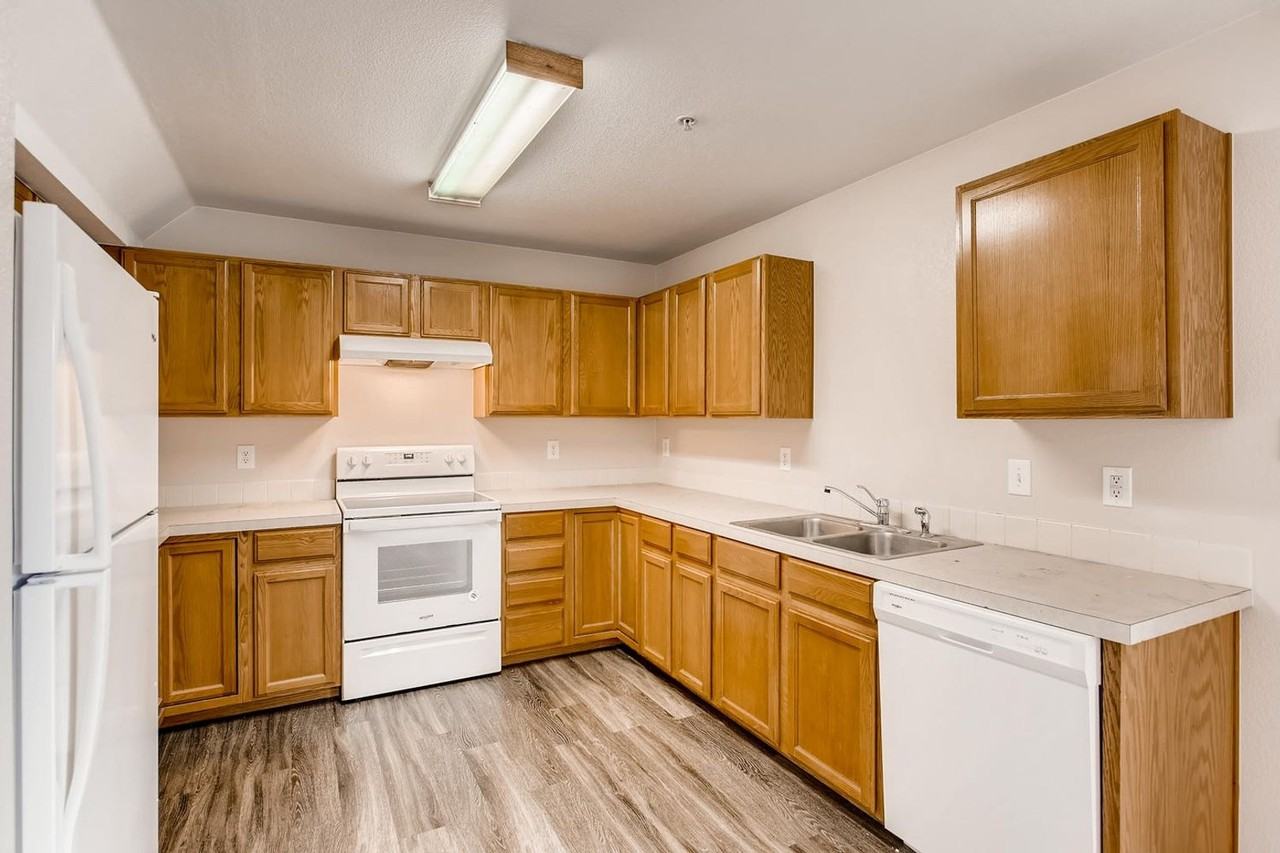 1731 Morningside Dr - Photo 6 of 23