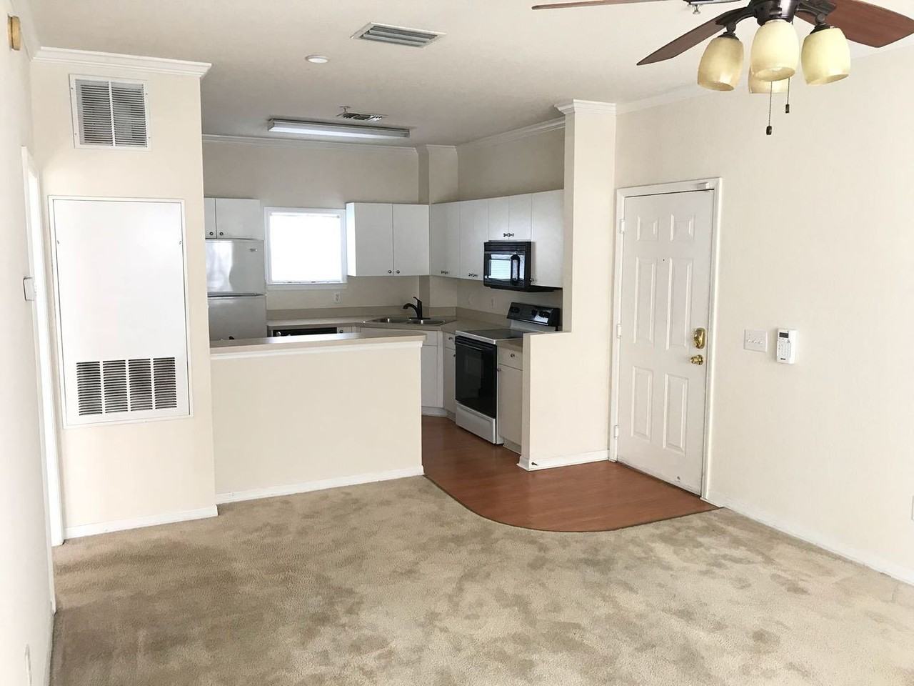 3563 Conroy Rd - Photo 4 of 12