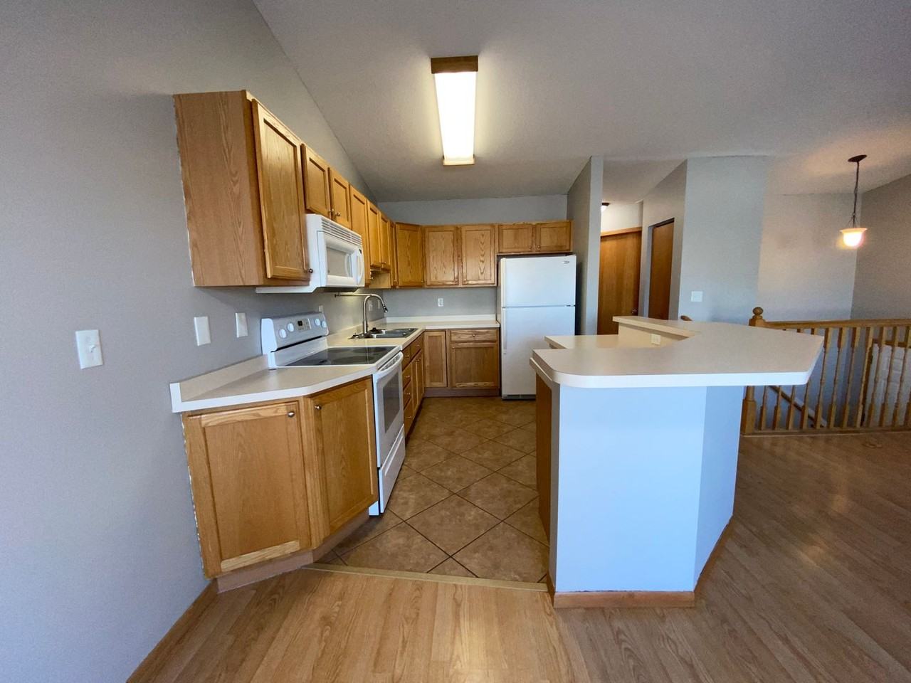 2570 Amber Valley Ct S - Photo 6 of 48