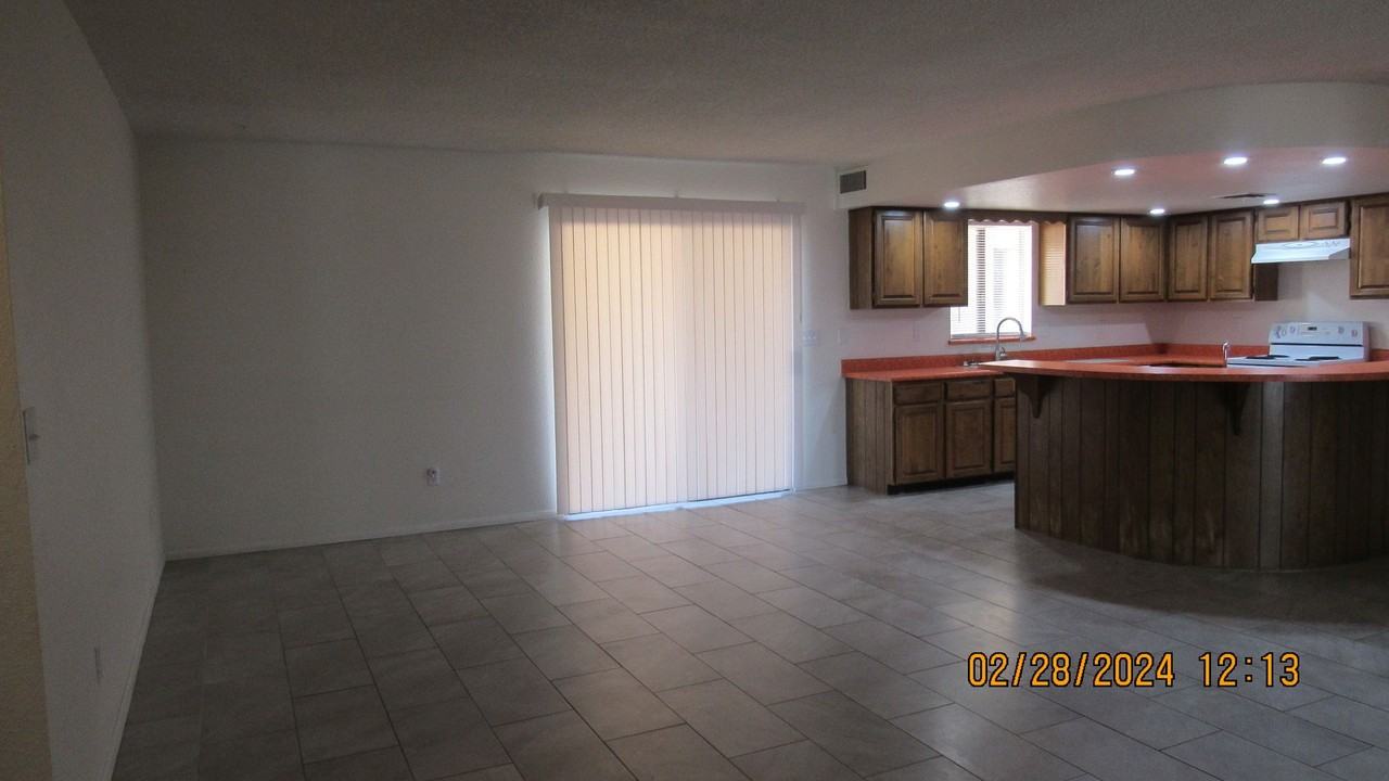 2571 Talisman Ln - Photo 3 of 26