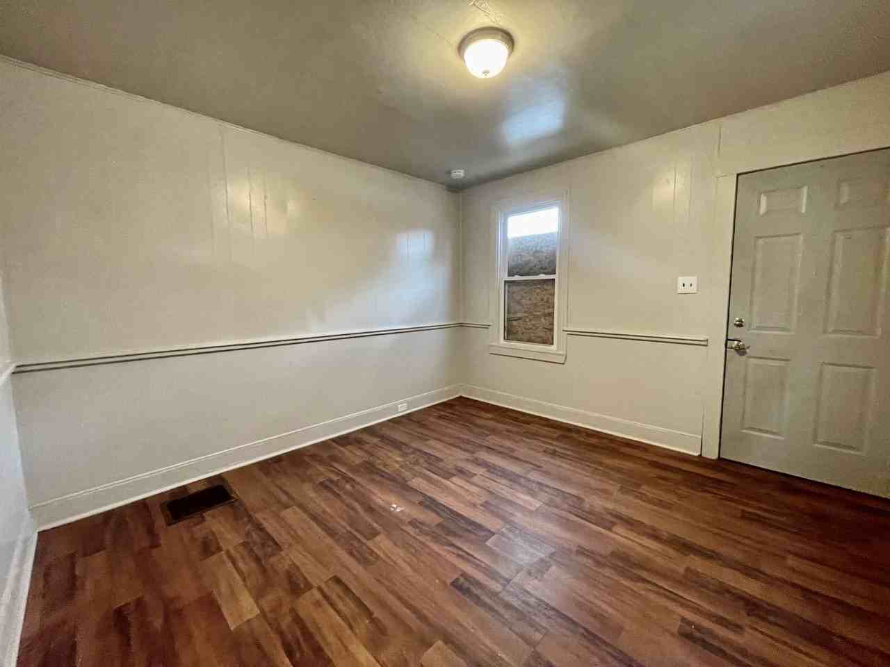 225-227-229-231 Gibbon St - Photo 3 of 17