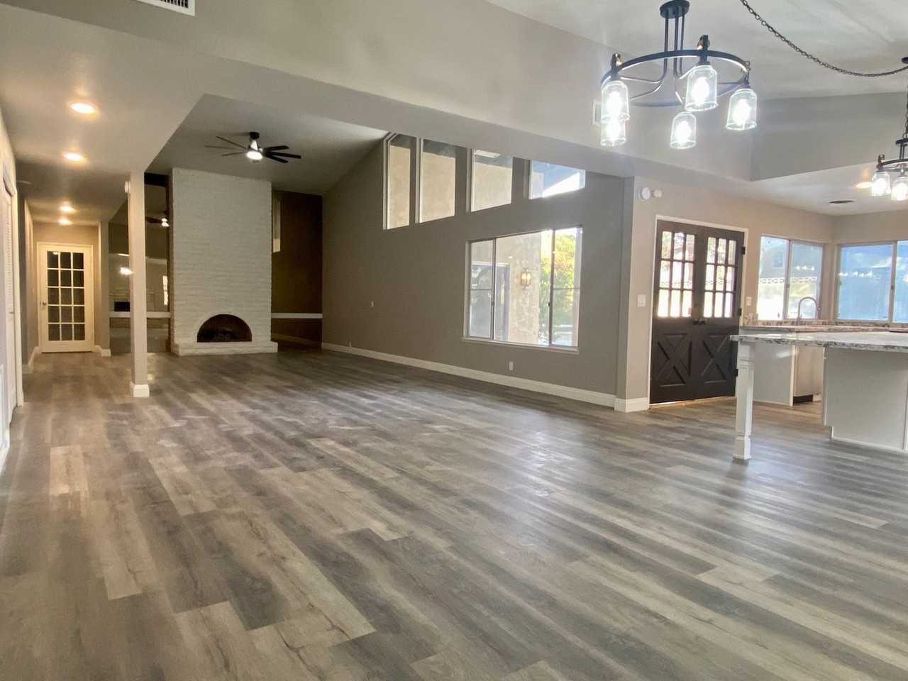 912 Jessica St - Photo 4 of 19