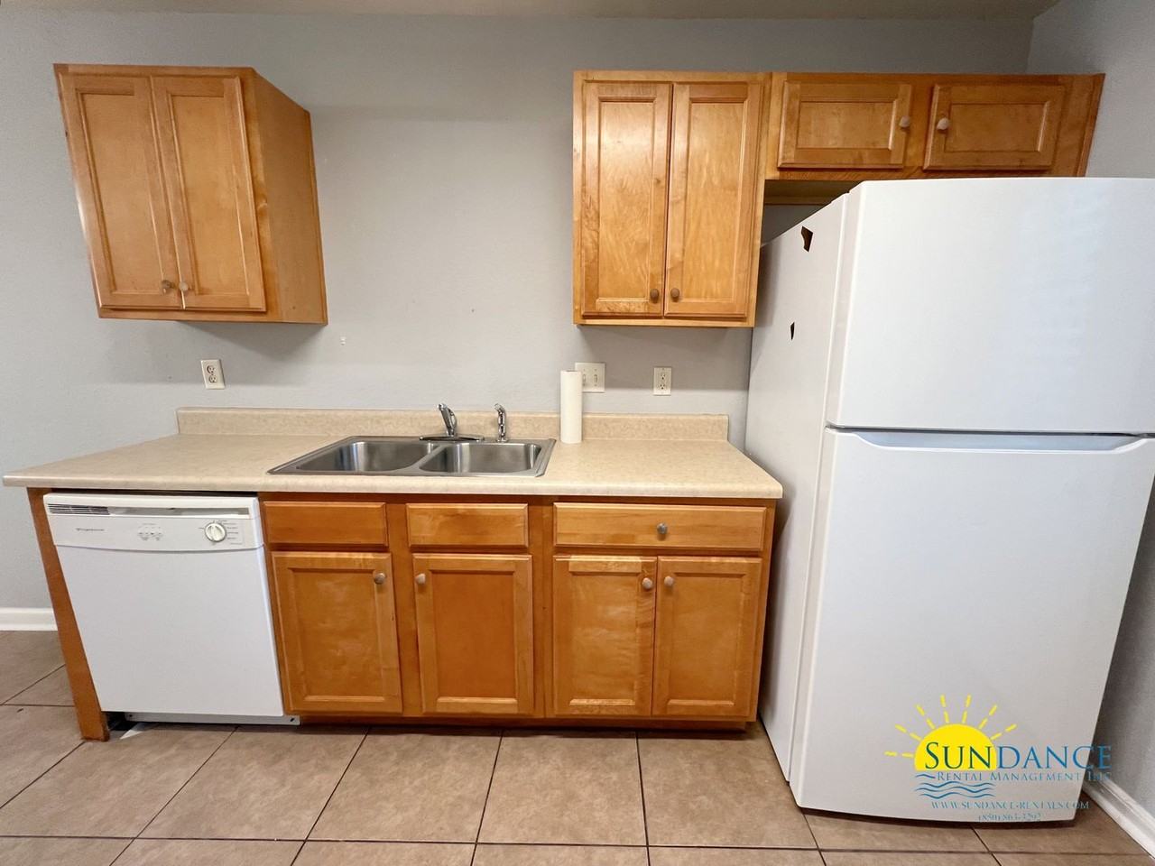 1013 Anniston Ct - Photo 3 of 19