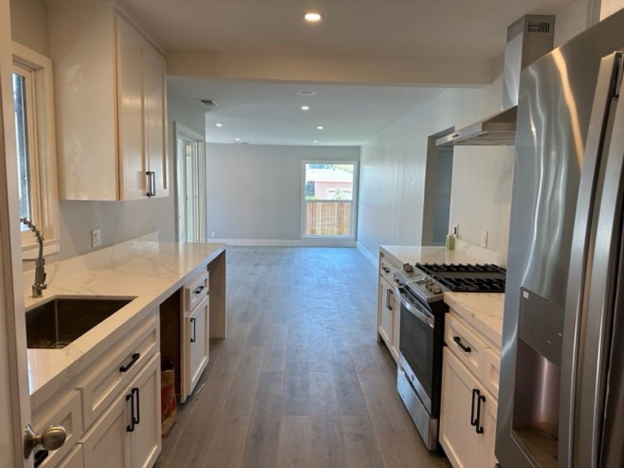 1024 Grand St - Photo 2 of 10