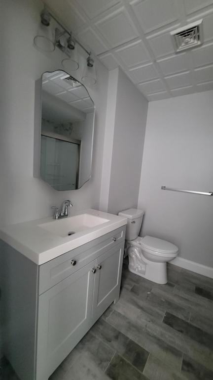 761 Highland Ave #5 - Photo 4 of 9