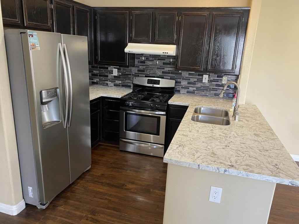 10852 Ivy Hill Dr Unit 1 - Photo 3 of 12