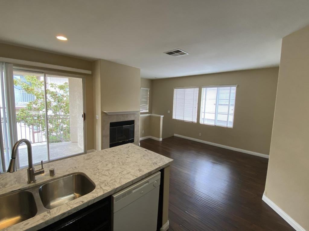 10852 Ivy Hill Dr Unit 1 - Photo 5 of 12