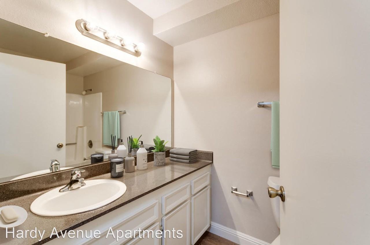 Hardy Avenue Apartments - Photo 6 of 31