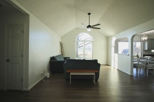 150 Cora St - Photo 3 of 18