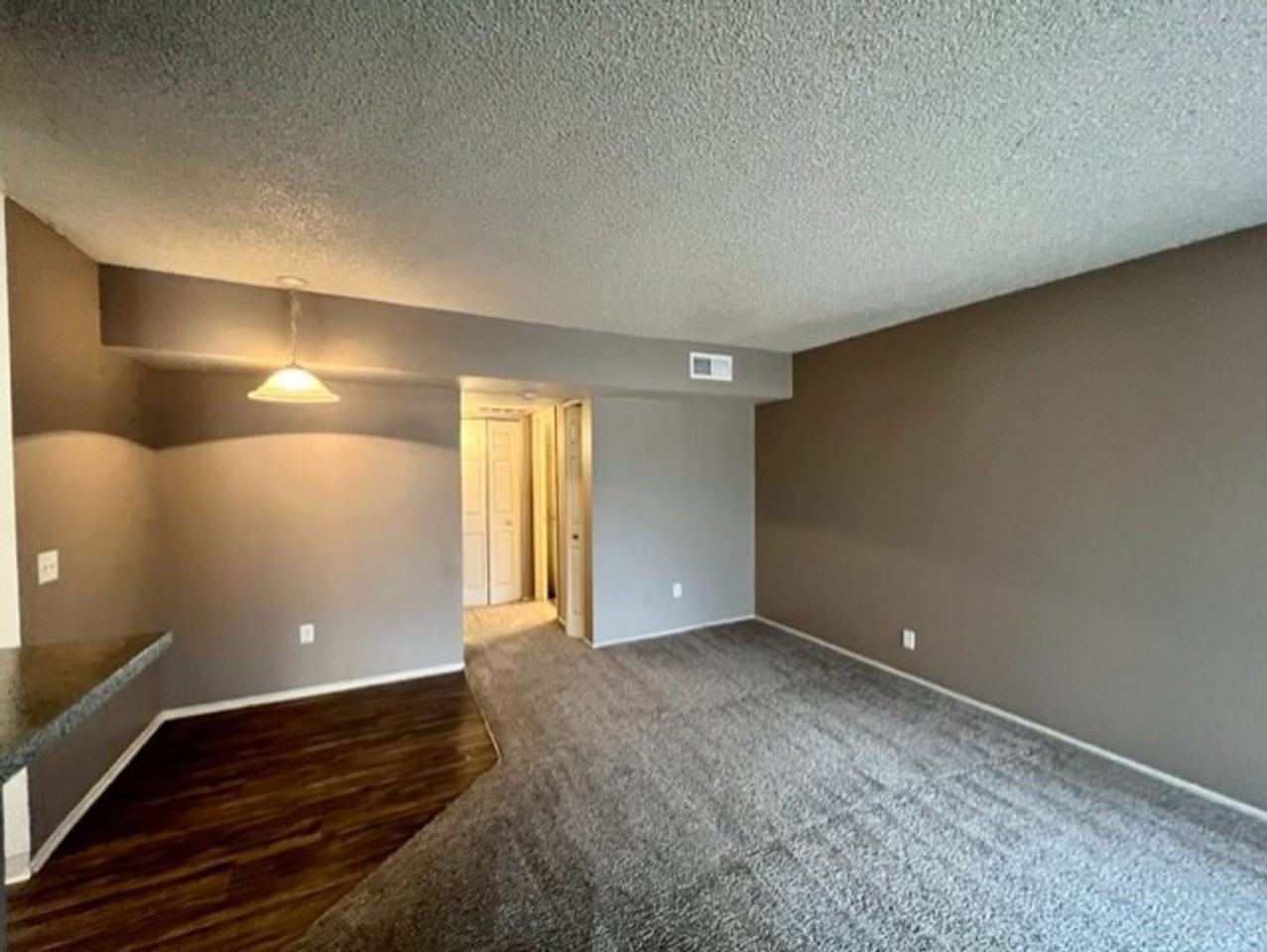 814-Summer Hills Apartments - Photo 4 of 19