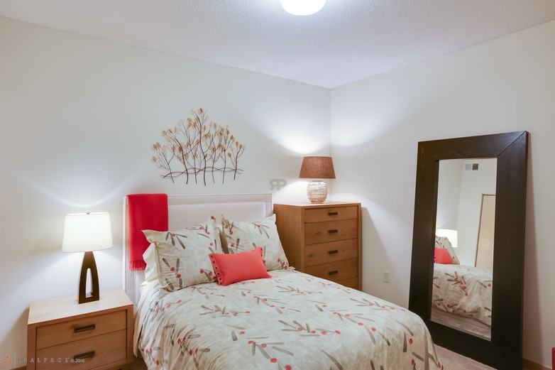 8th & 11 Ave S #614 - Photo 5 of 12