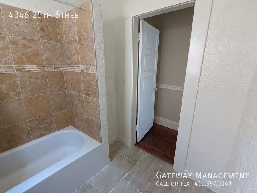 4346 25th St - Photo 6 of 24