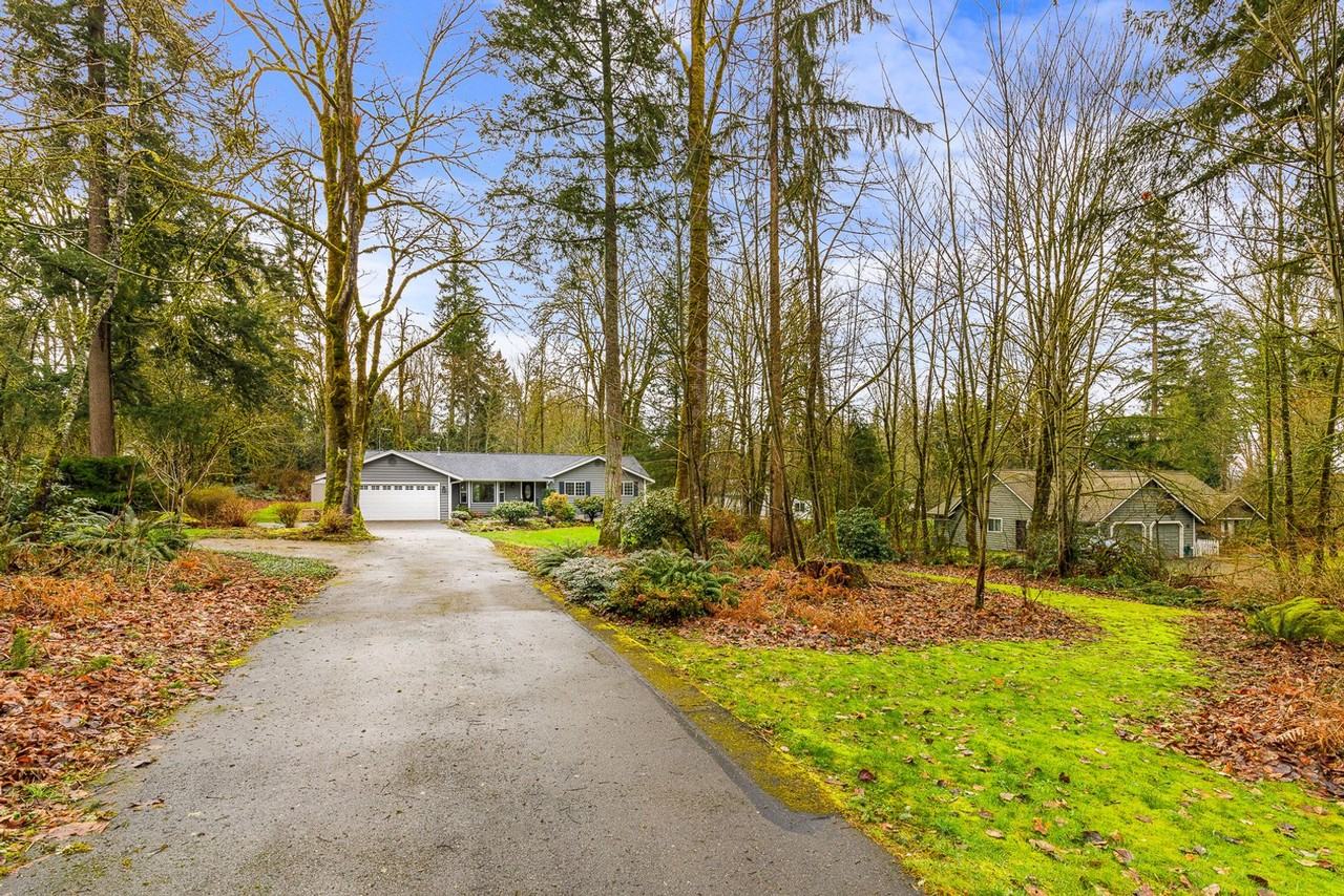 21421 Ne 161st St - Photo 2 of 26