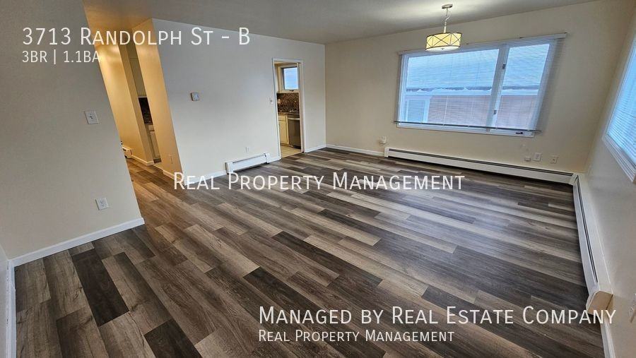 3713 Randolph St #B - Photo 3 of 28