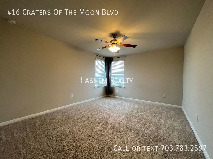 416 Craters Of The Moon Blvd - Photo 2 of 20