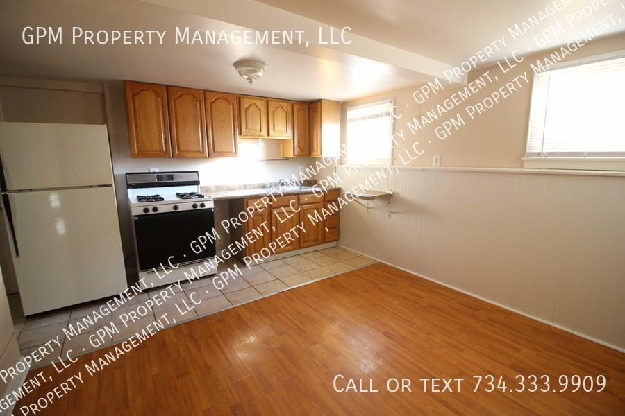 2557 4th St Lowr #3LOWER - Photo 2 of 7