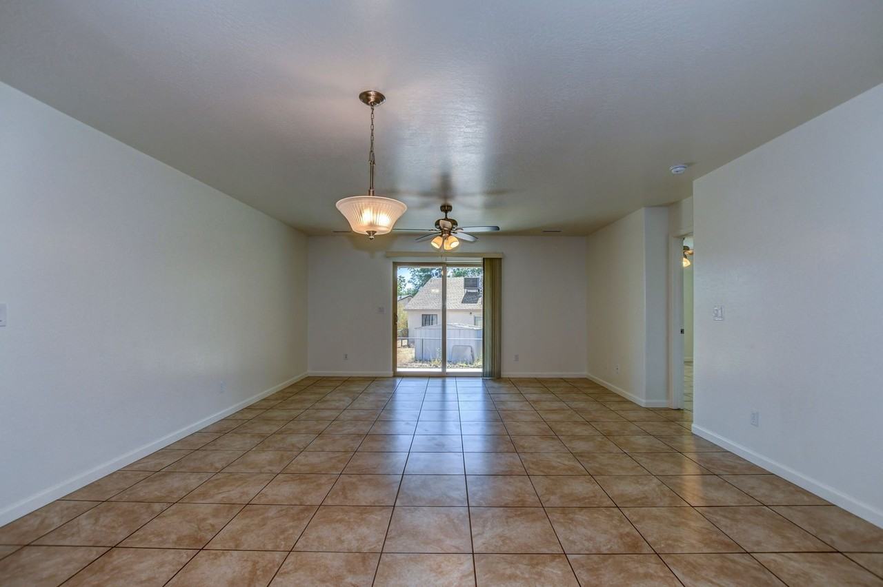 RR739 - 7105 E Dodge Circle - Photo 3 of 27