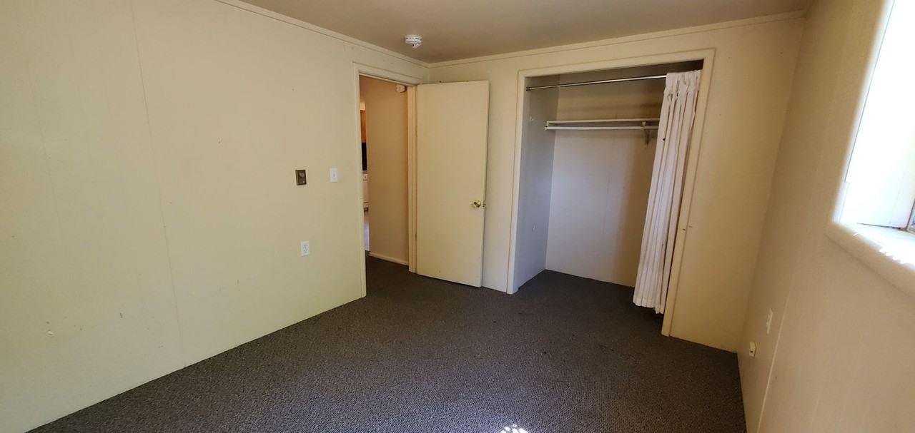 1534 Grant St - Photo 6 of 22