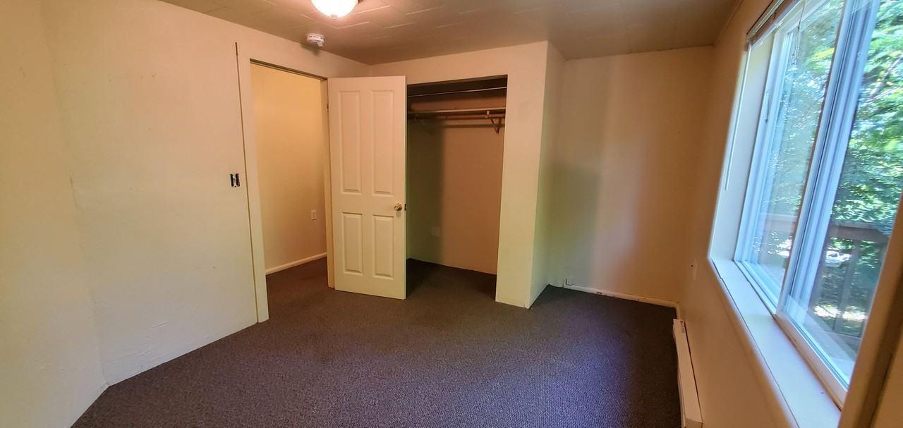 1534 Grant St - Photo 7 of 22