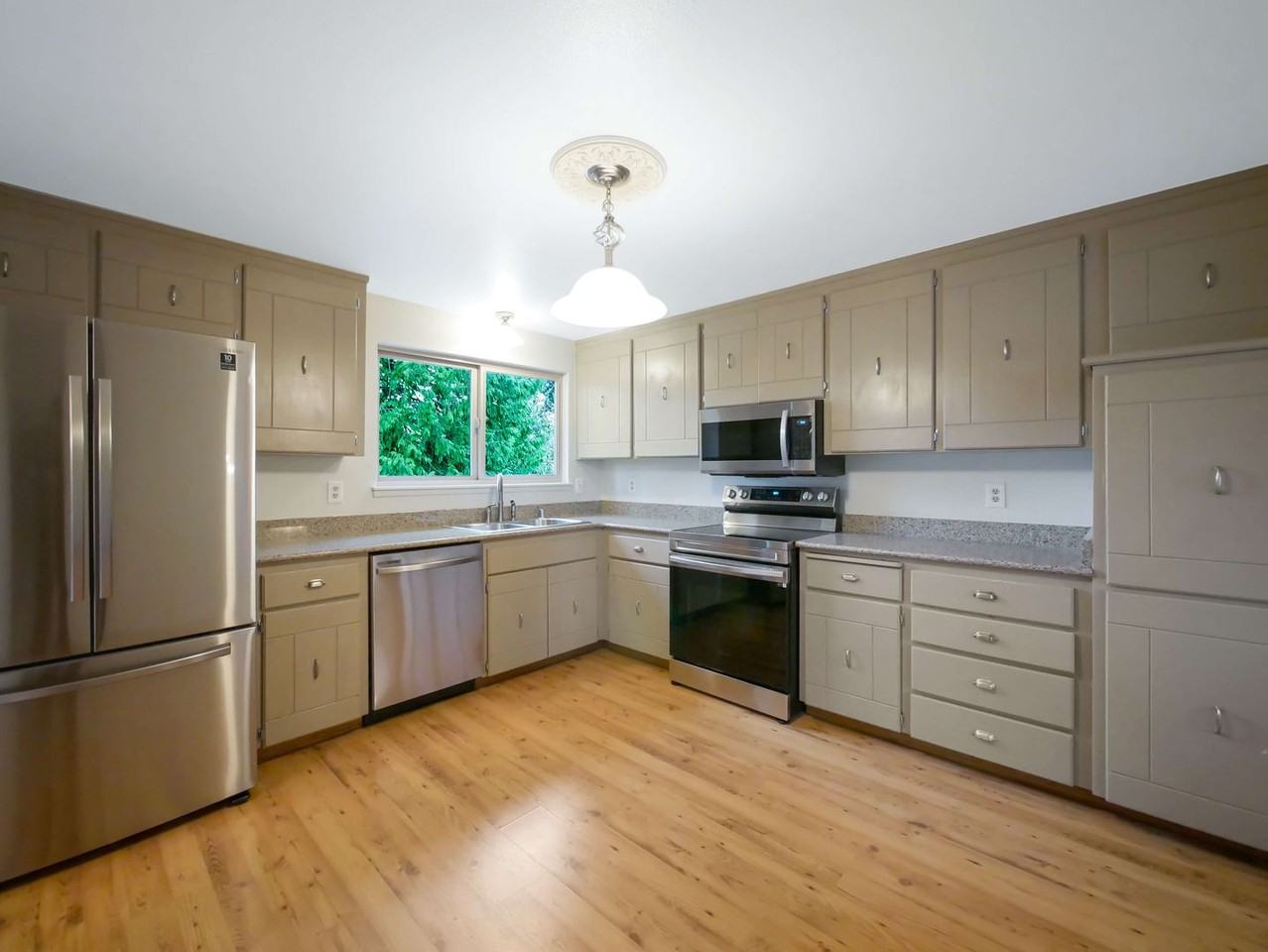 5329 S 297th Pl - Photo 2 of 24