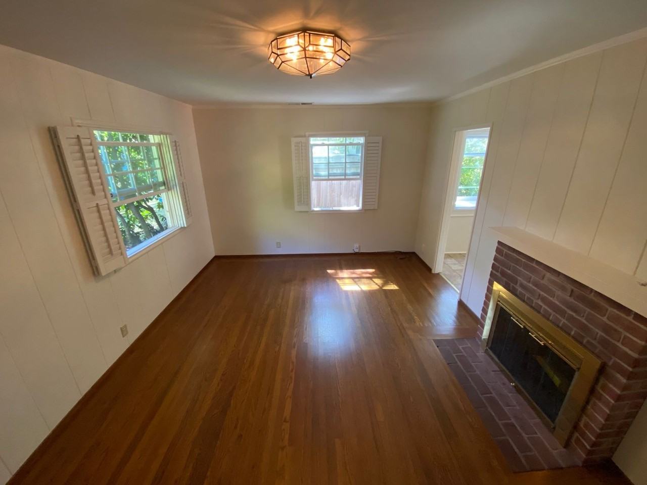 941 Lee Dr - Photo 2 of 16