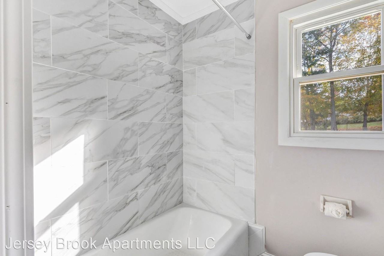 136-168 Jersey Street - Photo 3 of 23