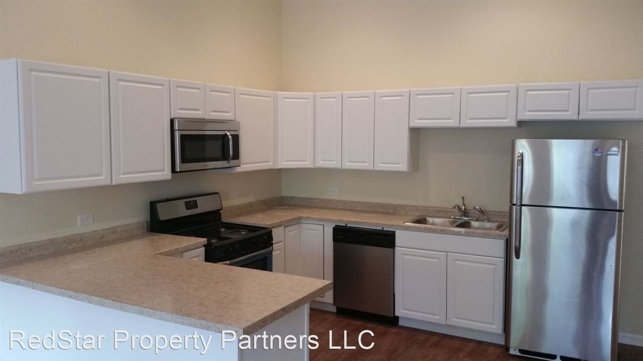 2302 West Touhy Ave - Photo 2 of 8