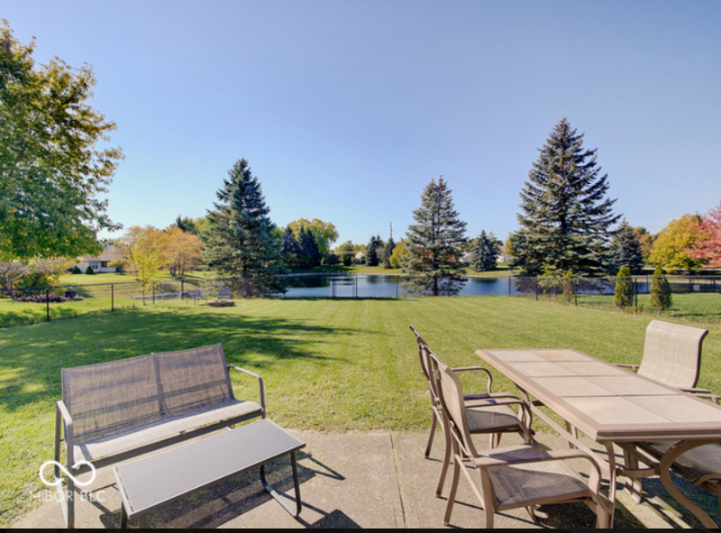 9884 Plantana Blvd - Photo 2 of 4