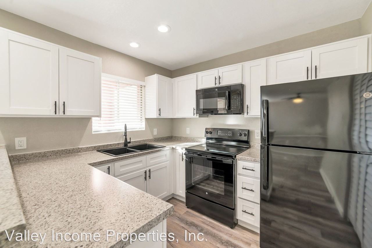 ** 1/2 OFF 1st Full Month's Rent, tour & Apply within 48 Hours Newly Renovated 2 Bed/ 2 Bath In-Suite Washer/ Dryer! - Photo 2 of 22