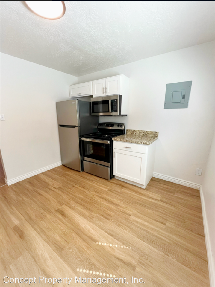 943-971 Chapel Drive - Photo 3 of 19