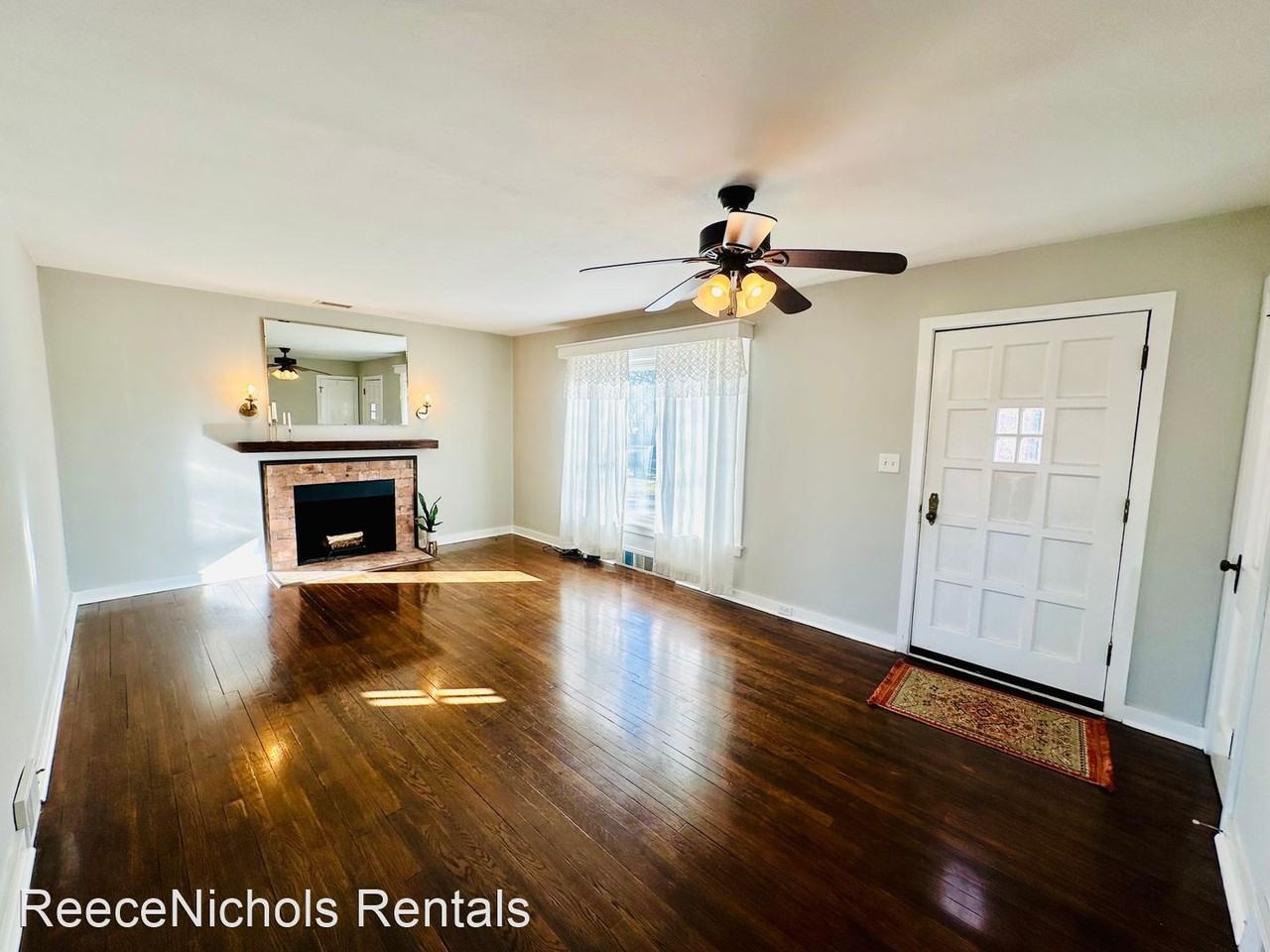 8520 W 55th St - Photo 3 of 29