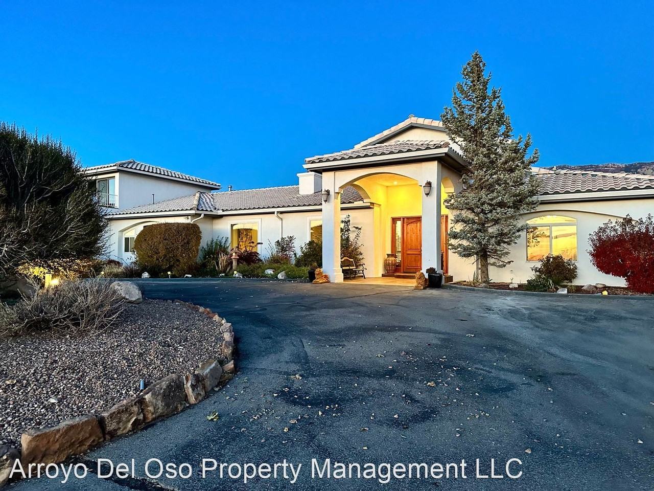 11907 San Rafael Ave Ne - Photo 3 of 50