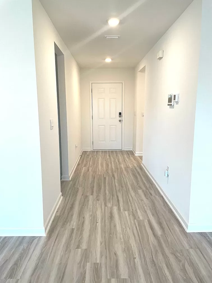 395 Preston Way #NA - Photo 3 of 21