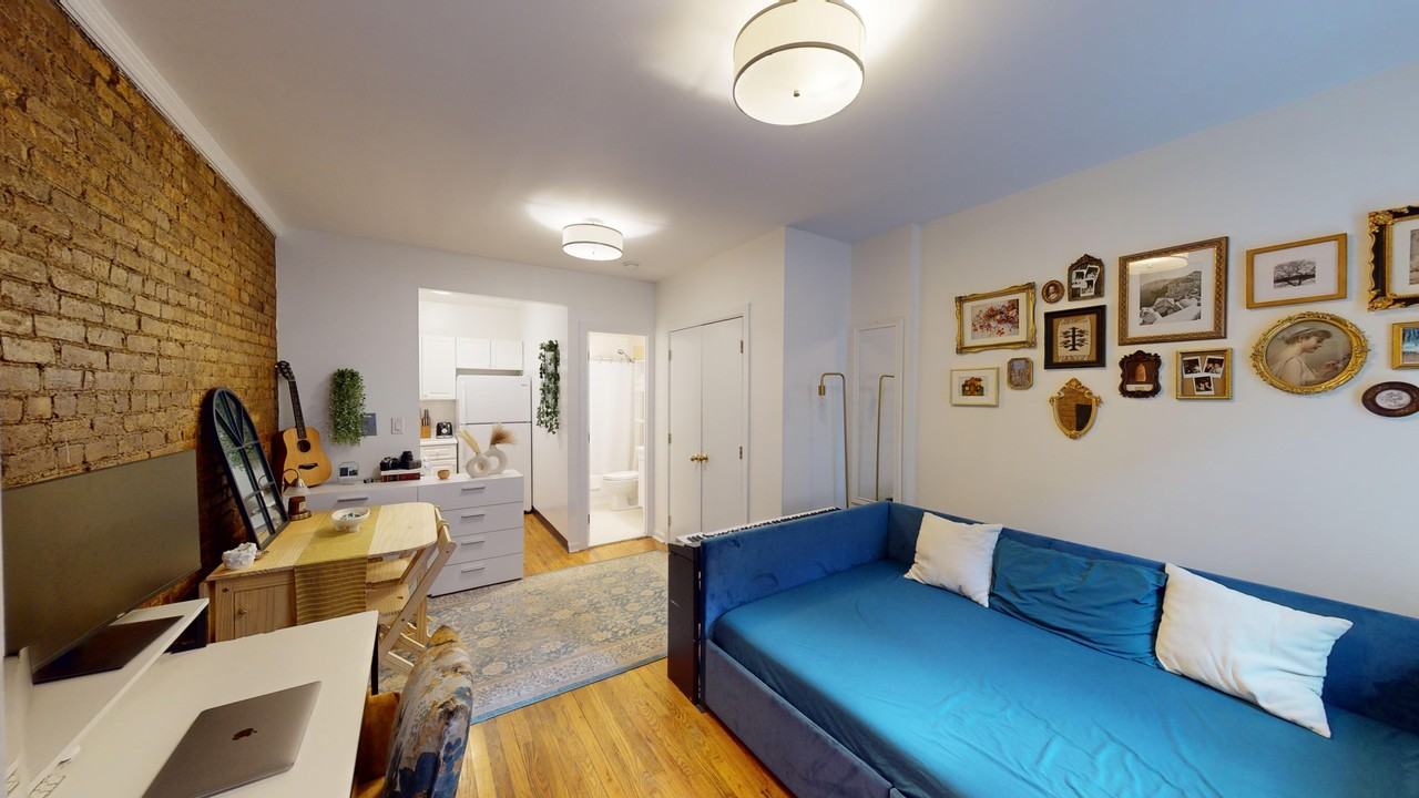 213 W 122nd St #1 - Photo 2 of 8